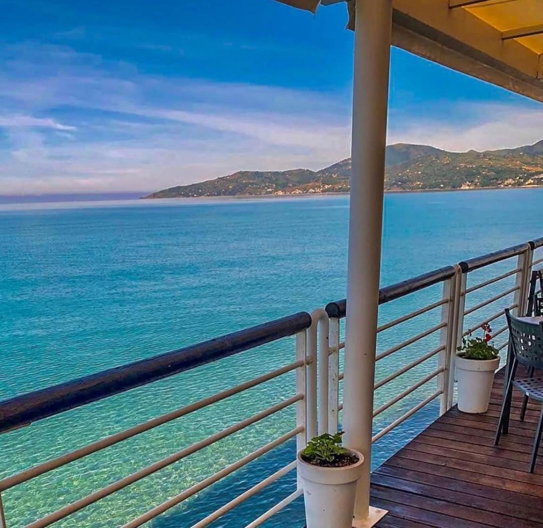 Villa Laura Residence Hotel Apartments & Studios Ашеа Экстерьер фото